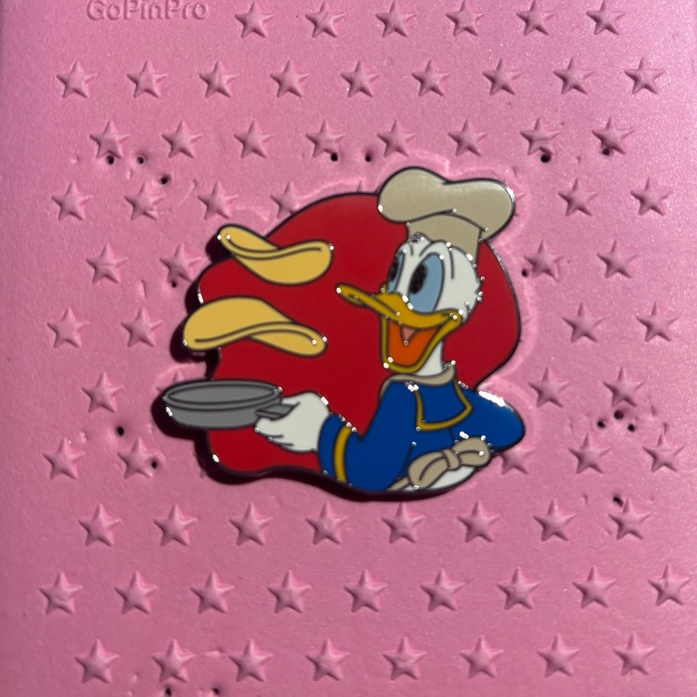 Authentic Disney Pin Magical chefs Donald